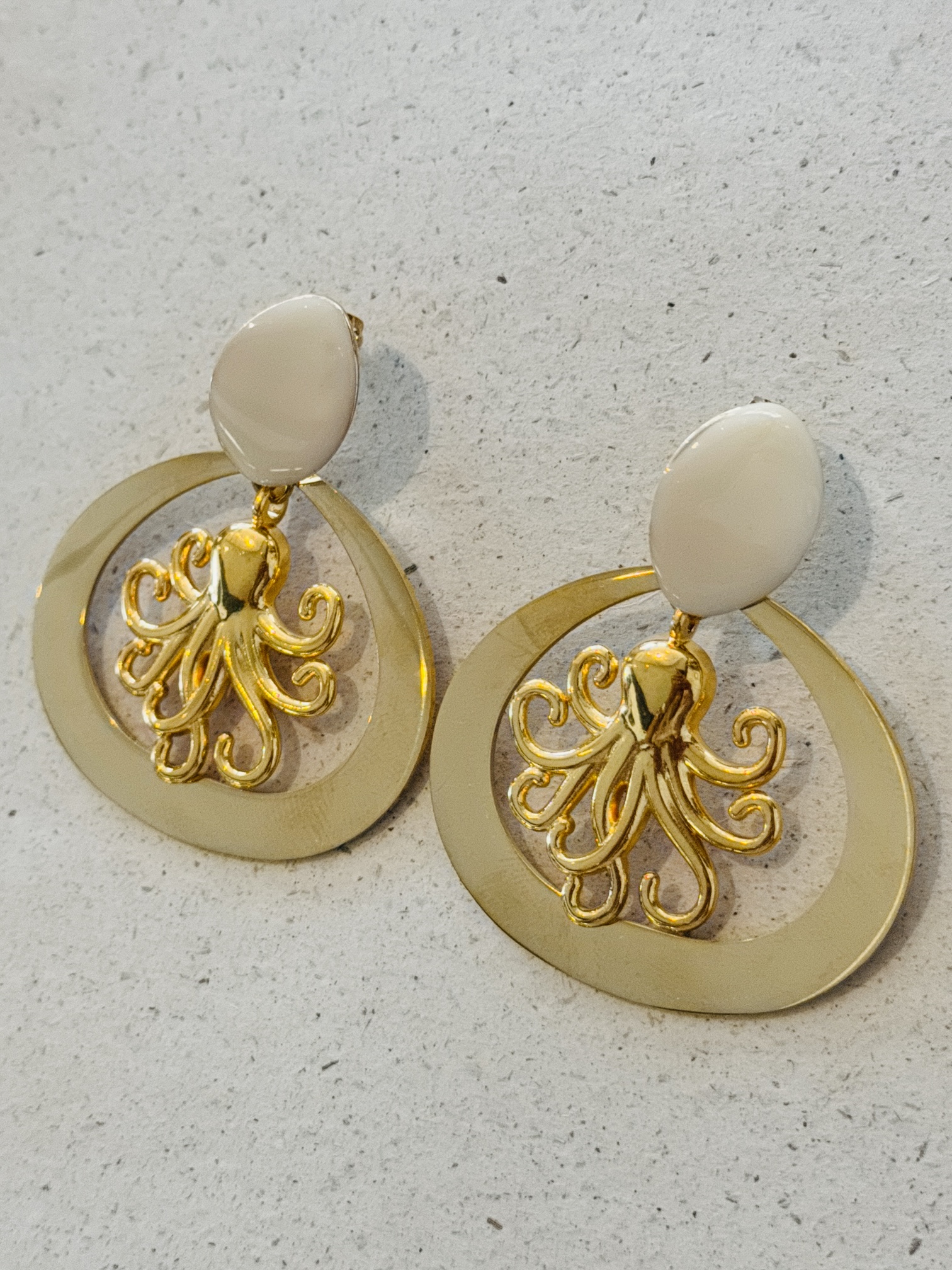 Boucles d’oreilles EMILICH 2 blanc cassé