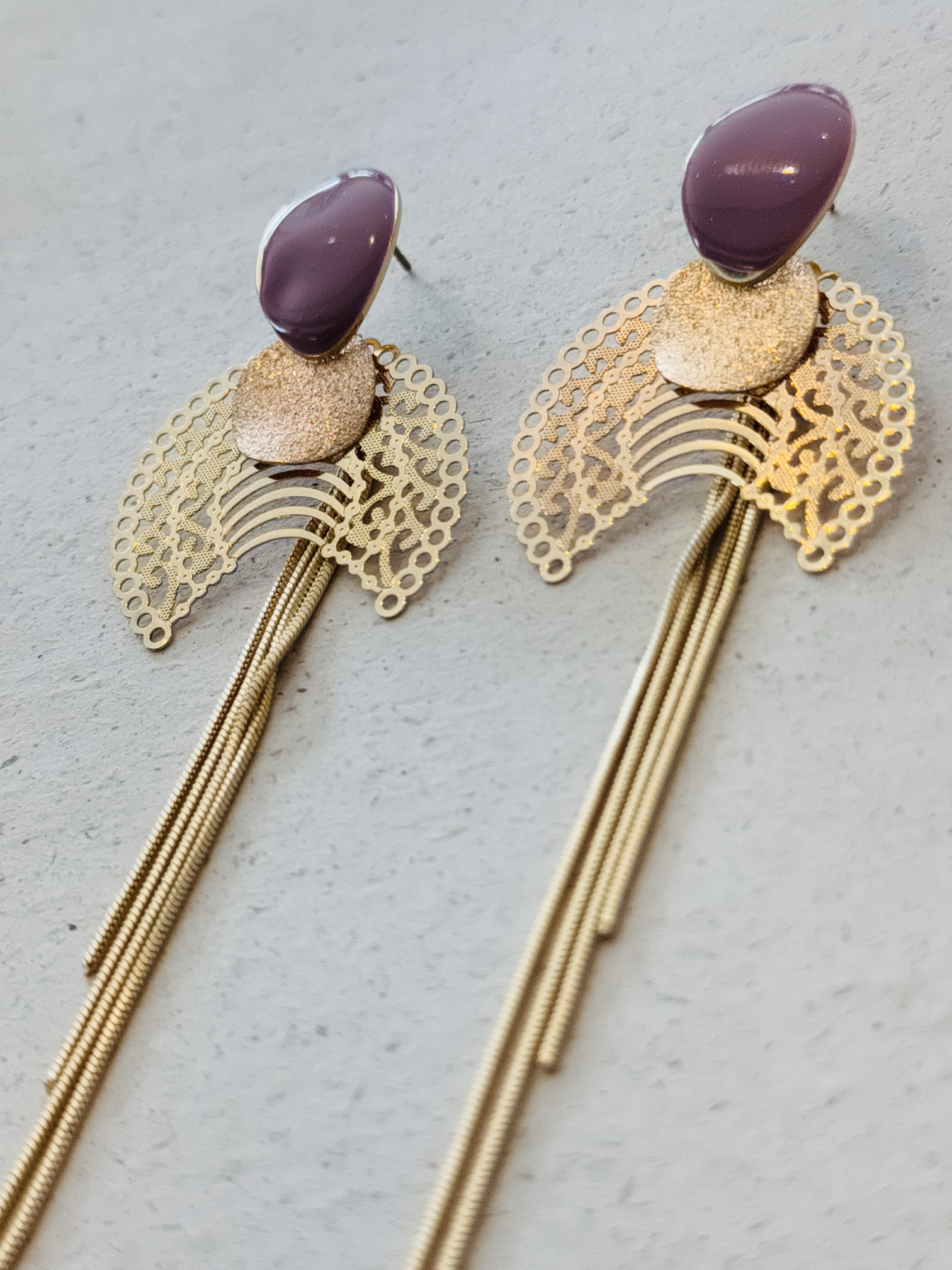 Boucles d’oreilles CLODINE mauve