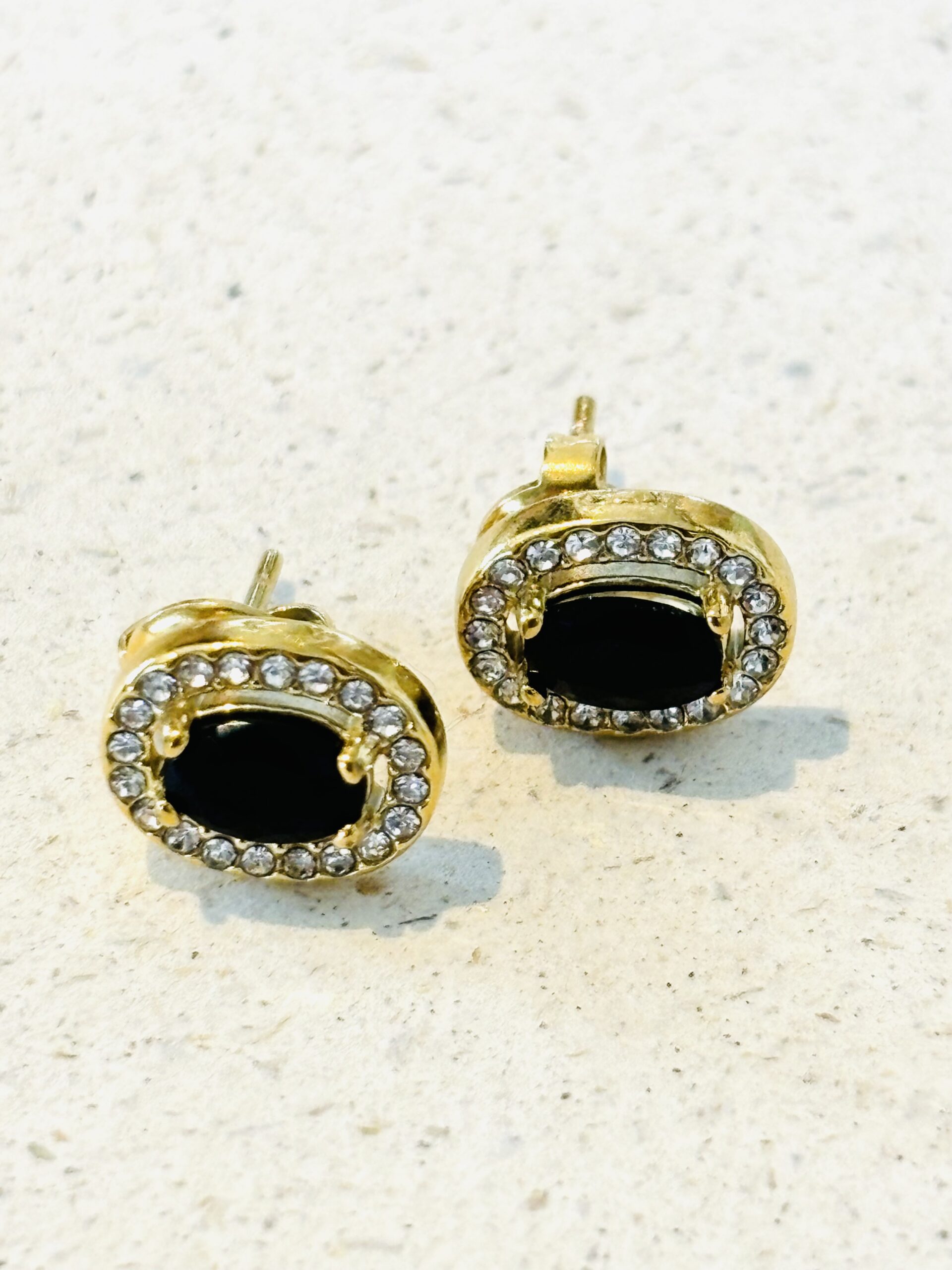 Boucles d’oreilles LOÏS noir ovale