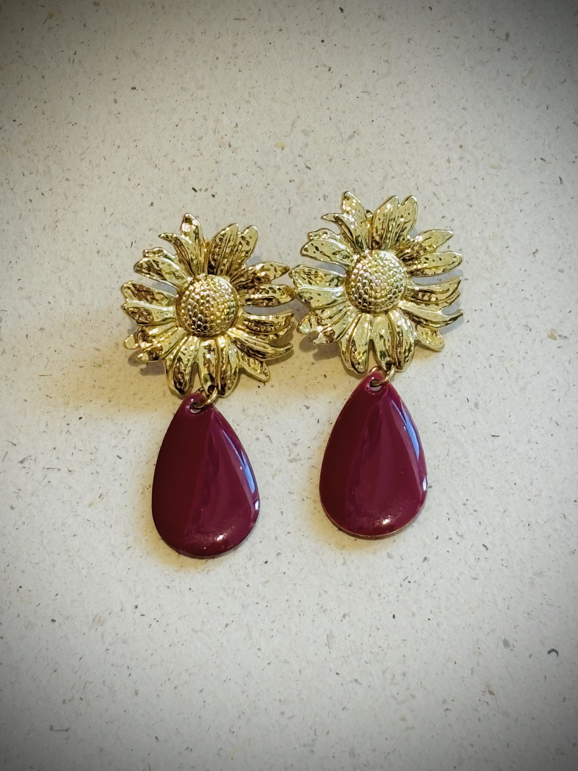 Boucles d'oreilles COLETTE bordeaux