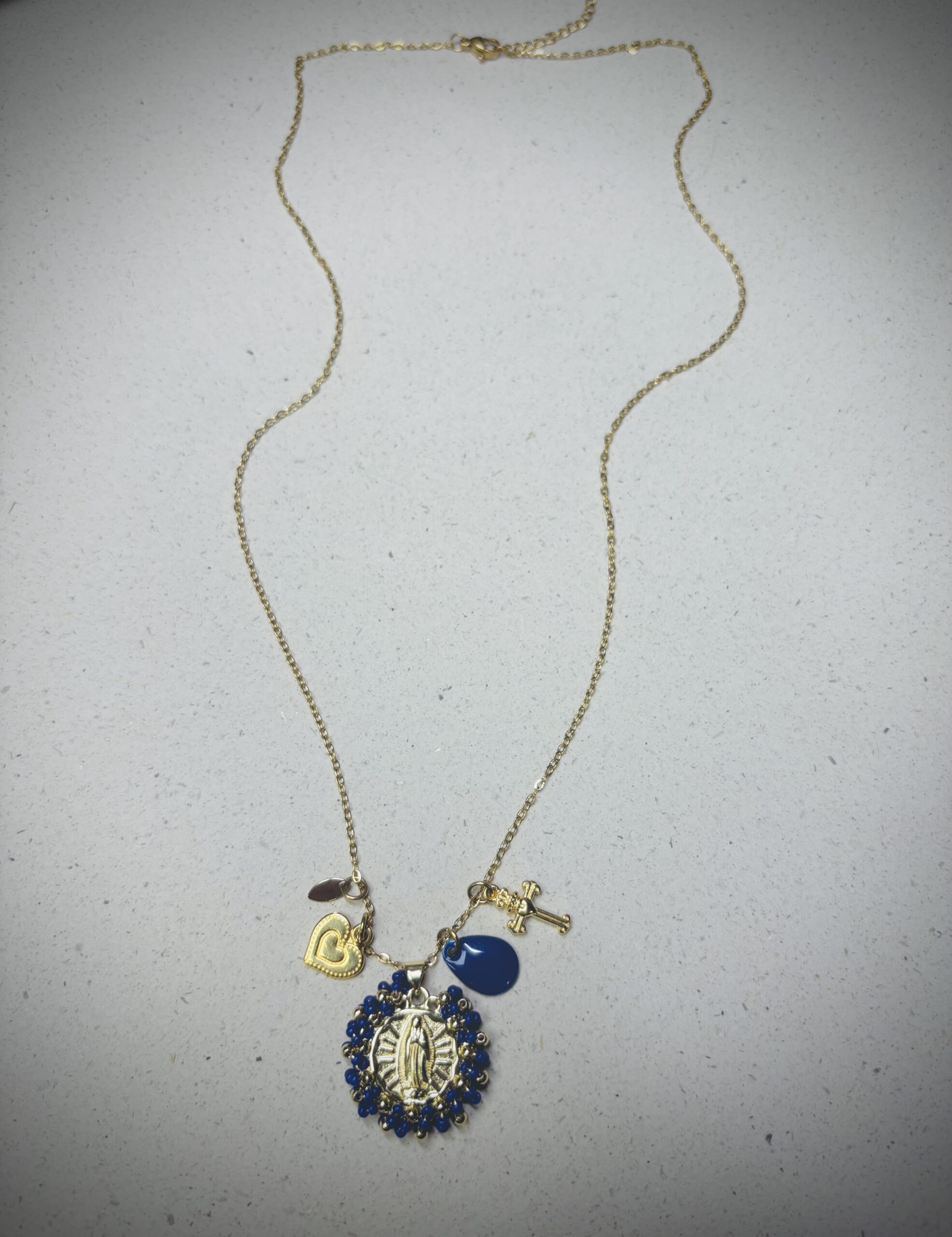 Collier LEANE bleu marine