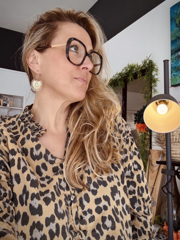 Boucles d'oreilles CARMEN blanc – Image 7