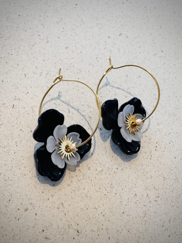Boucles d'oreilles SHELBY noir – Image 2