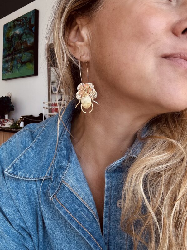 Boucles d'oreilles SCARABEÏ doré, saumon