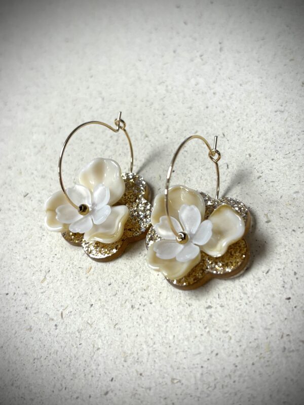 Boucles d'oreilles LAURE beige – Image 2