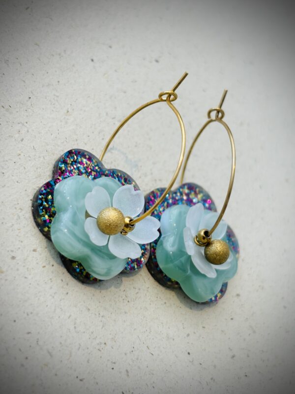 Boucles d'Oreilles CHARLIZE vert d'eau – Image 2