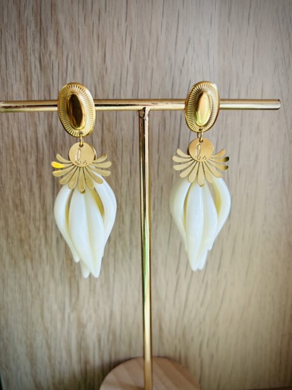 Boucles d'oreilles CAMILLA crème