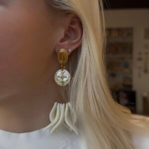 Boucles d'oreilles CARLA crème