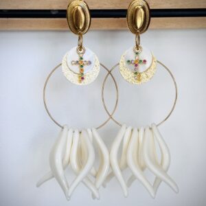 Boucles d'oreilles CARLA crème