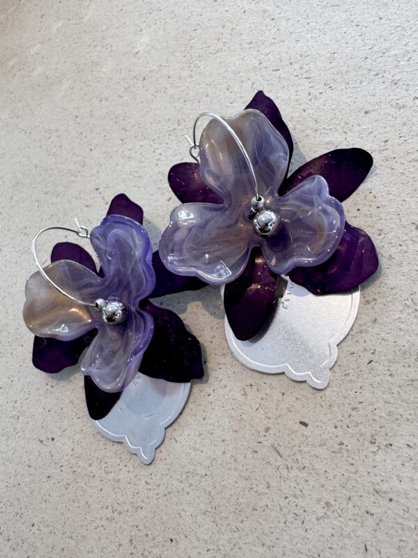 Boucles d'oreilles VIOLETTE  prune – Image 2