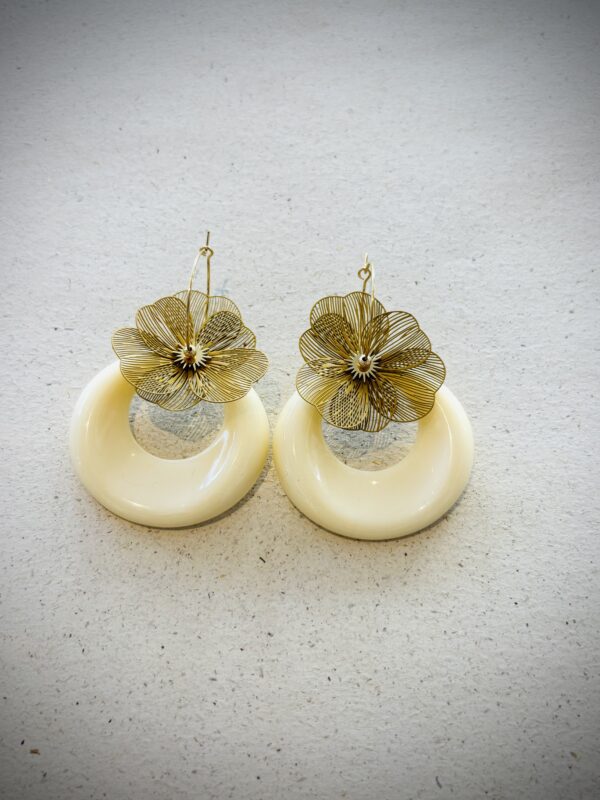Boucles d'oreilles BIANCA crème