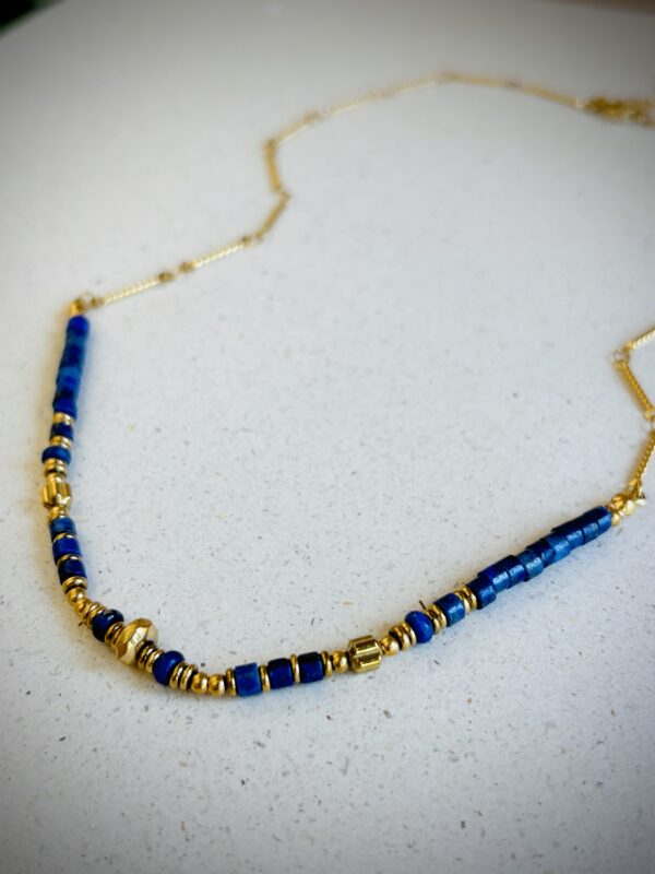 Collier LOU bleu – Image 2
