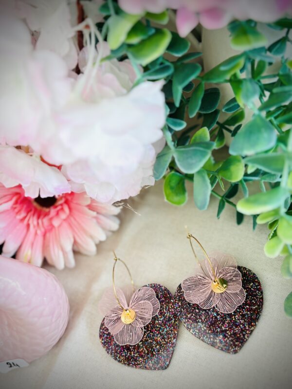 Boucles d'oreilles ROXANE prune à paillettes – Image 3