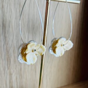 Boucles d'oreilles ROSE beige
