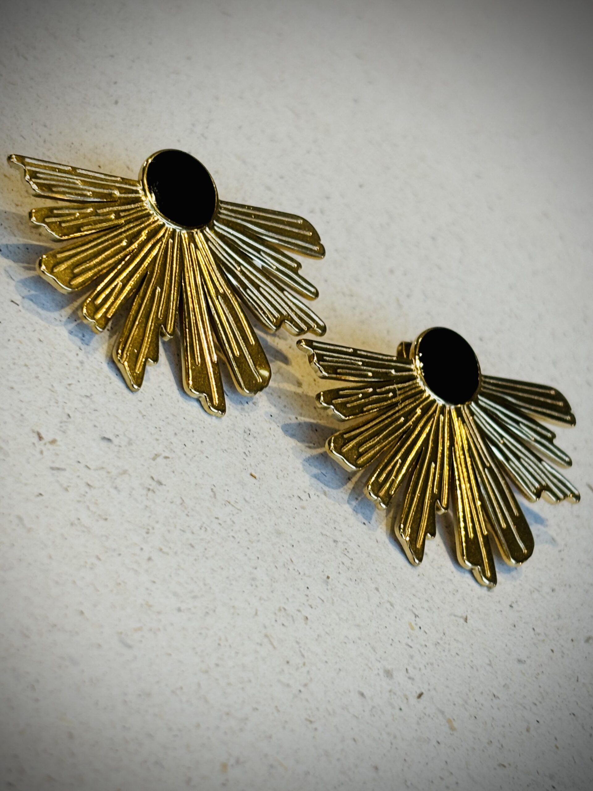 Boucles d'oreilles ESHA noir – Image 2