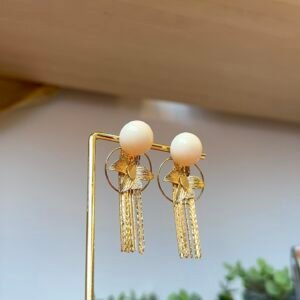 Boucles d'oreilles ROSY crème