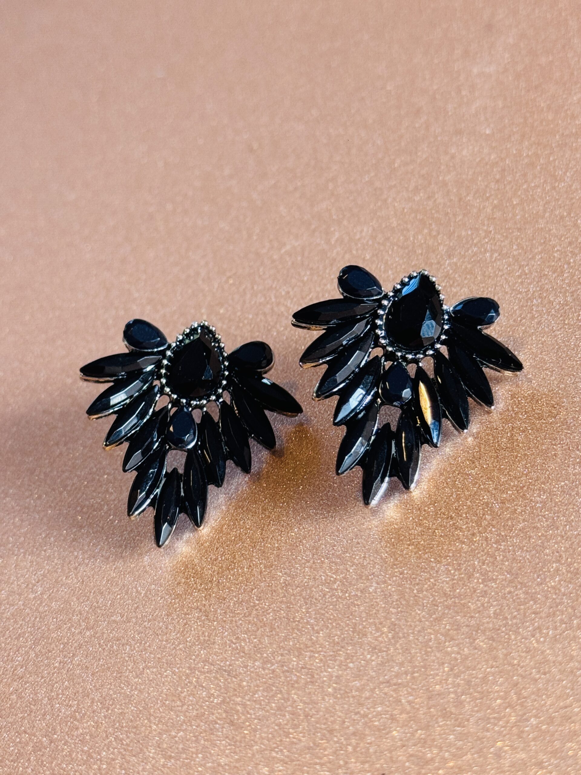 Boucles d'oreilles MIALIE noir – Image 3