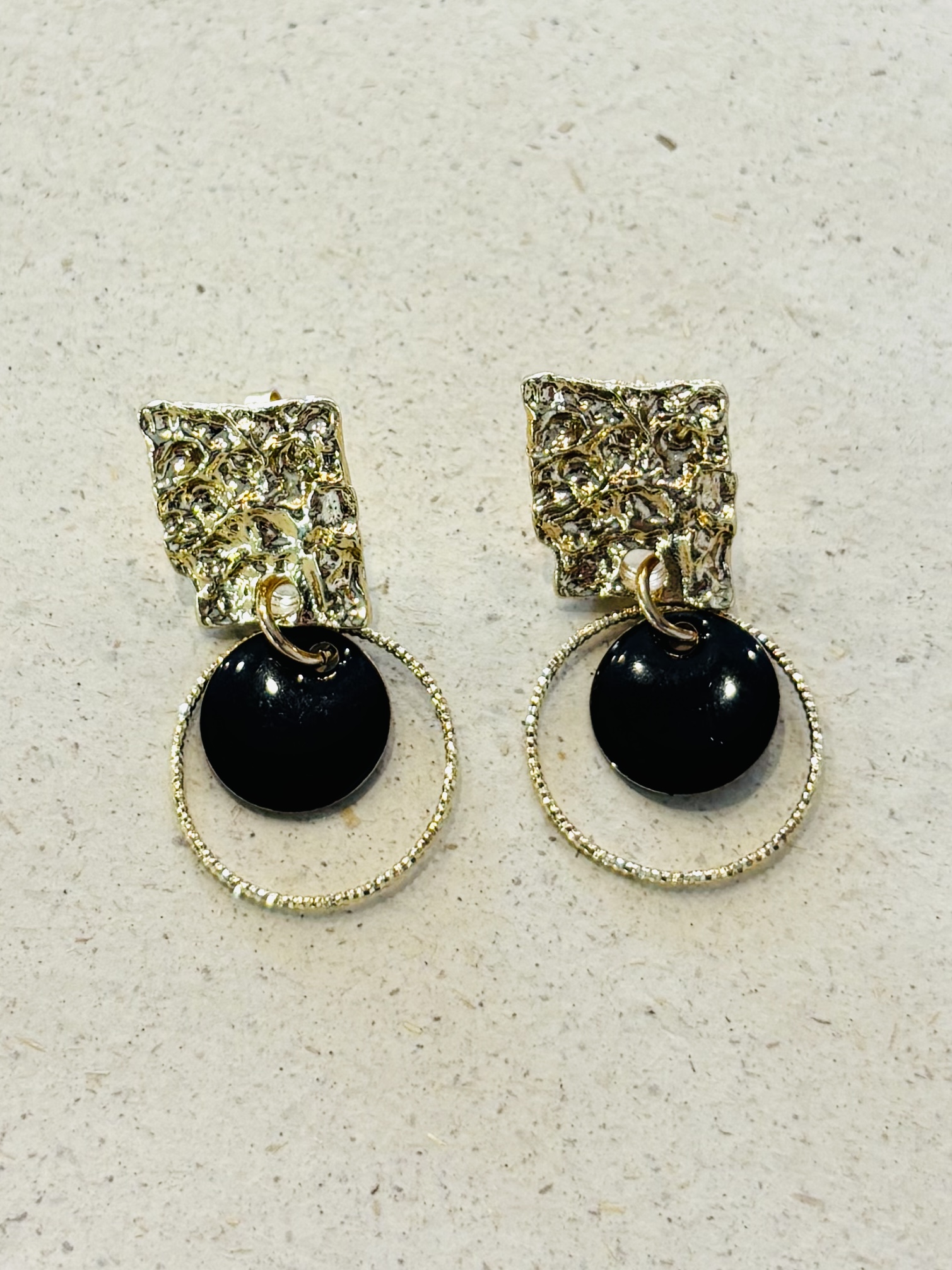 Boucles d'oreilles ALIZE noir