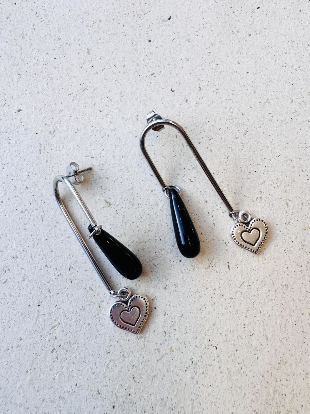 Boucles d'oreilles CYBILLE noir
