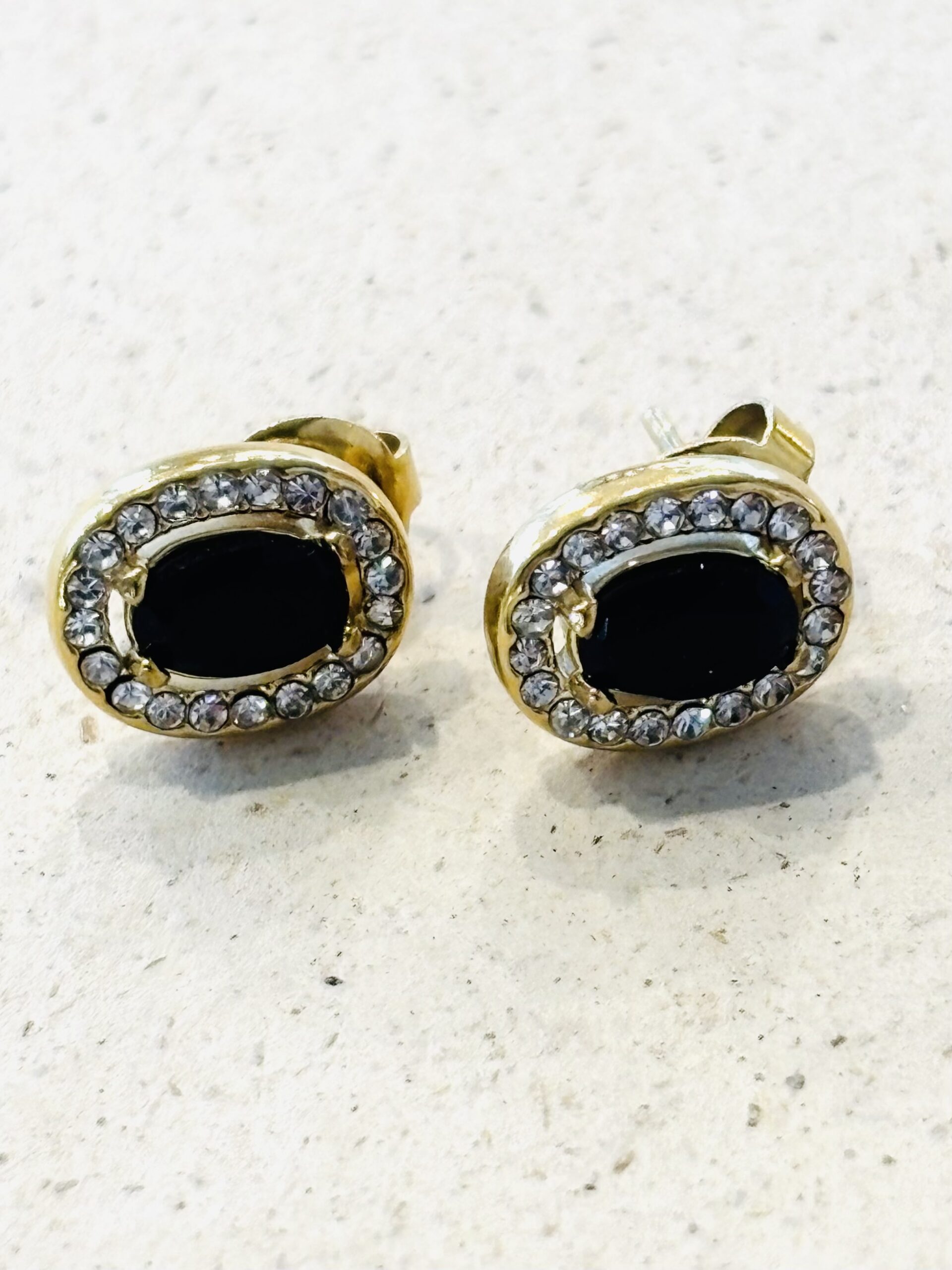 Boucles d'oreilles Karen noir