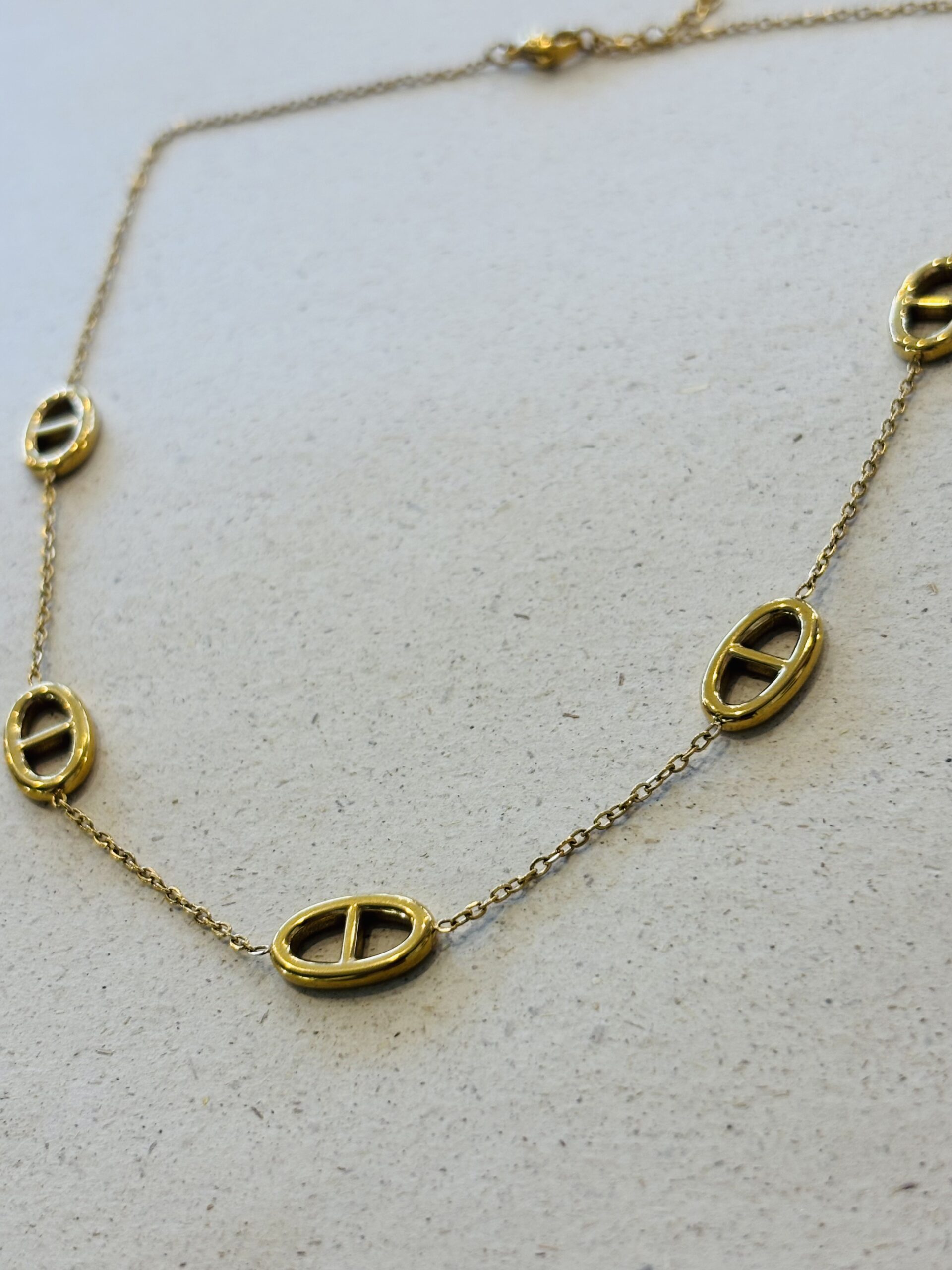 Collier PETIYE doré – Image 2