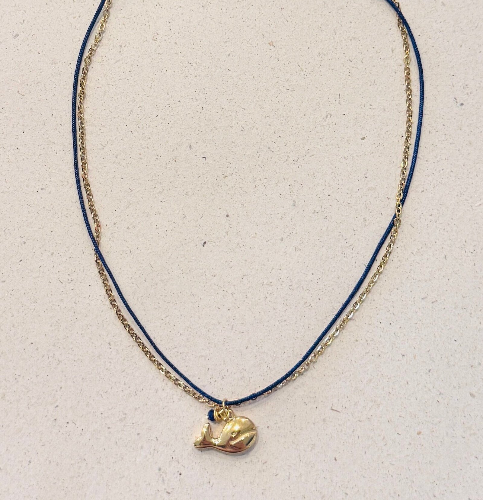 Collier WHALE bleu marine