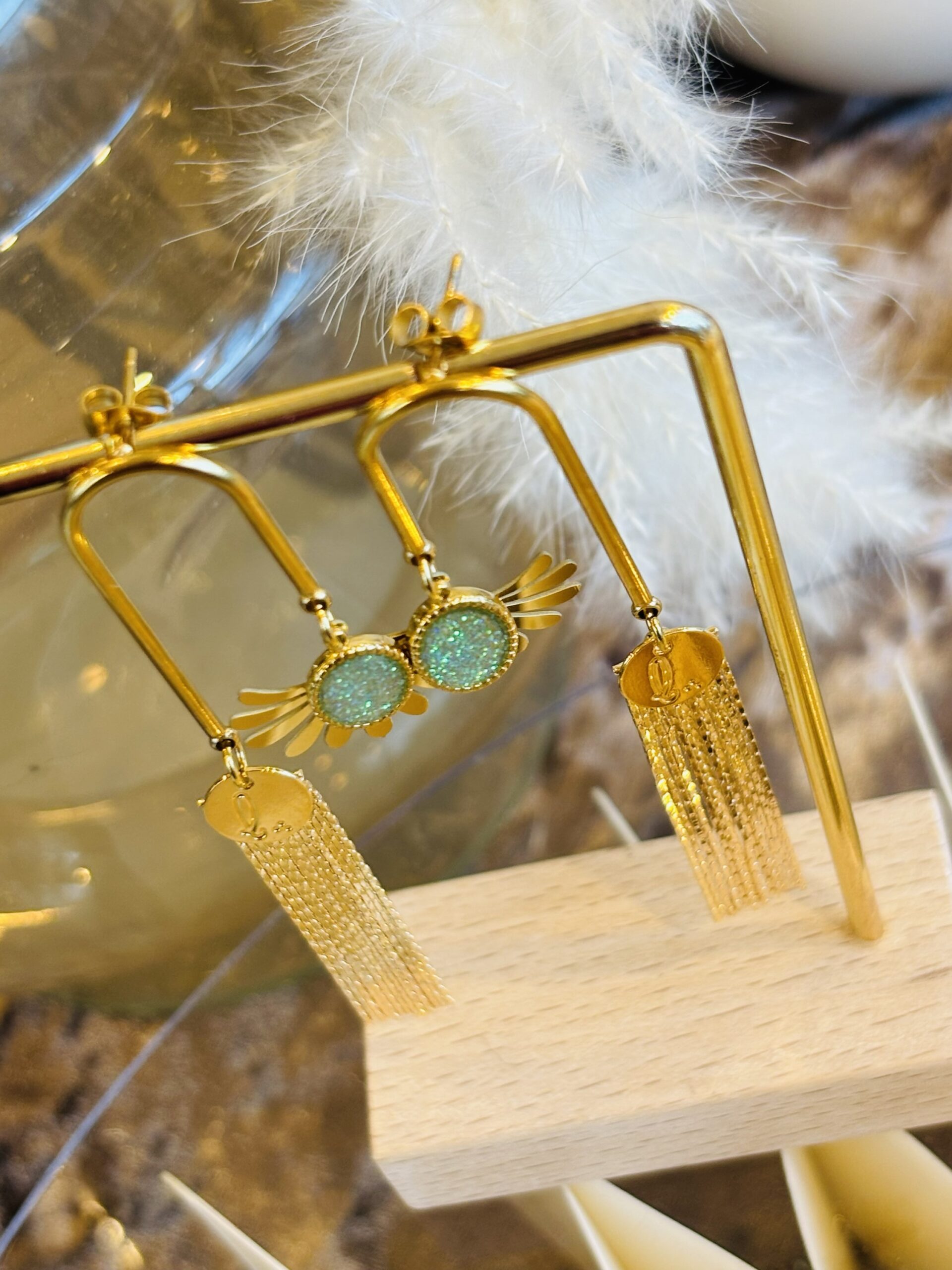 Boucles d'oreilles CHANTAL vert paillettes – Image 2