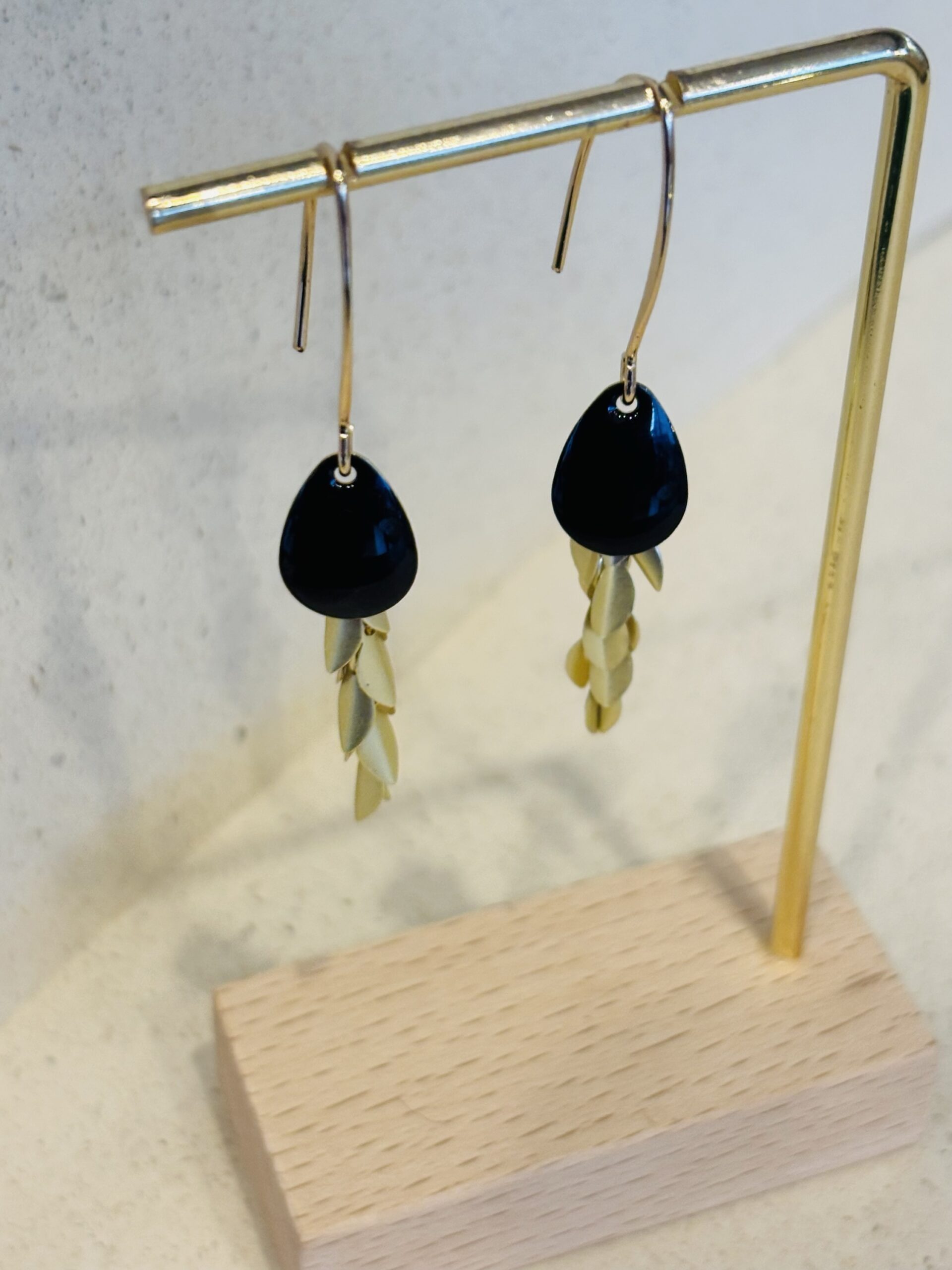 Boucles d'oreilles SOLANGE noir