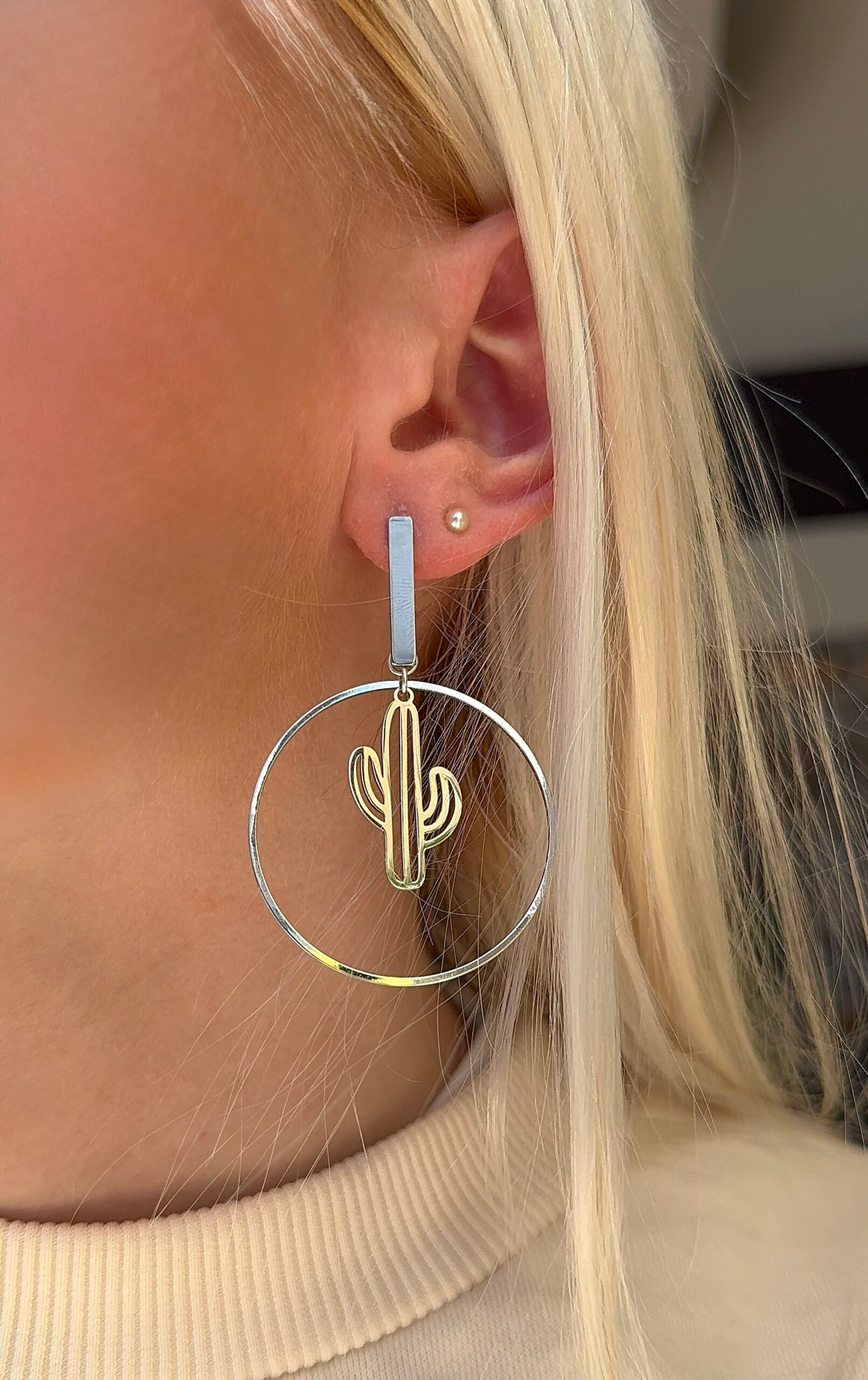 Boucles d'oreilles NENU argenté – Image 2