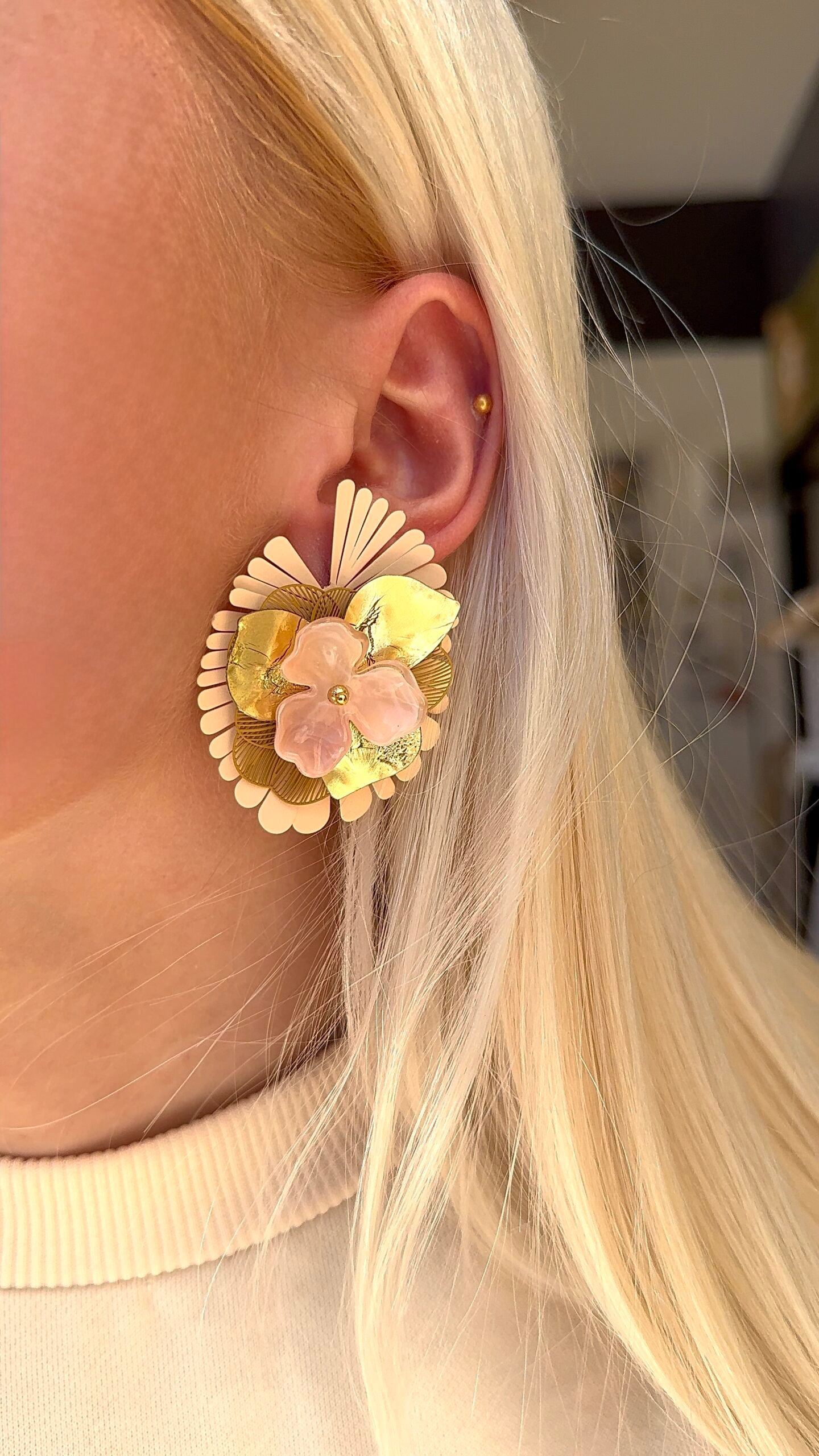 Boucles d'oreilles KARMA rose – Image 2