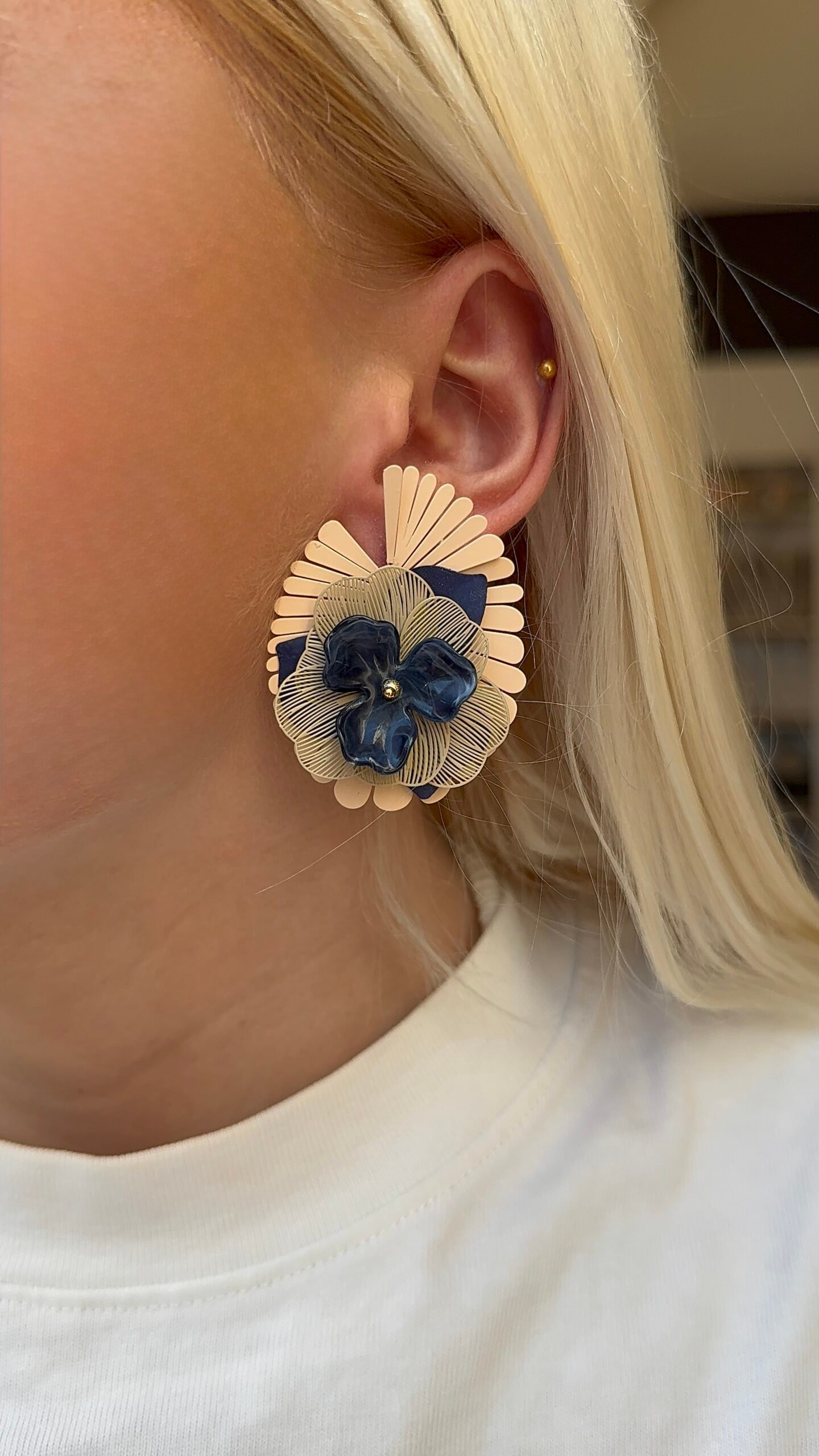 Boucles d'oreilles BARBARA bleu, nude – Image 2