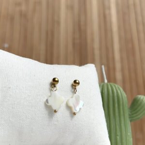 Boucles d'oreilles ANA blanc