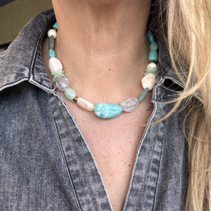 Collier SOLEIL nuance de bleu