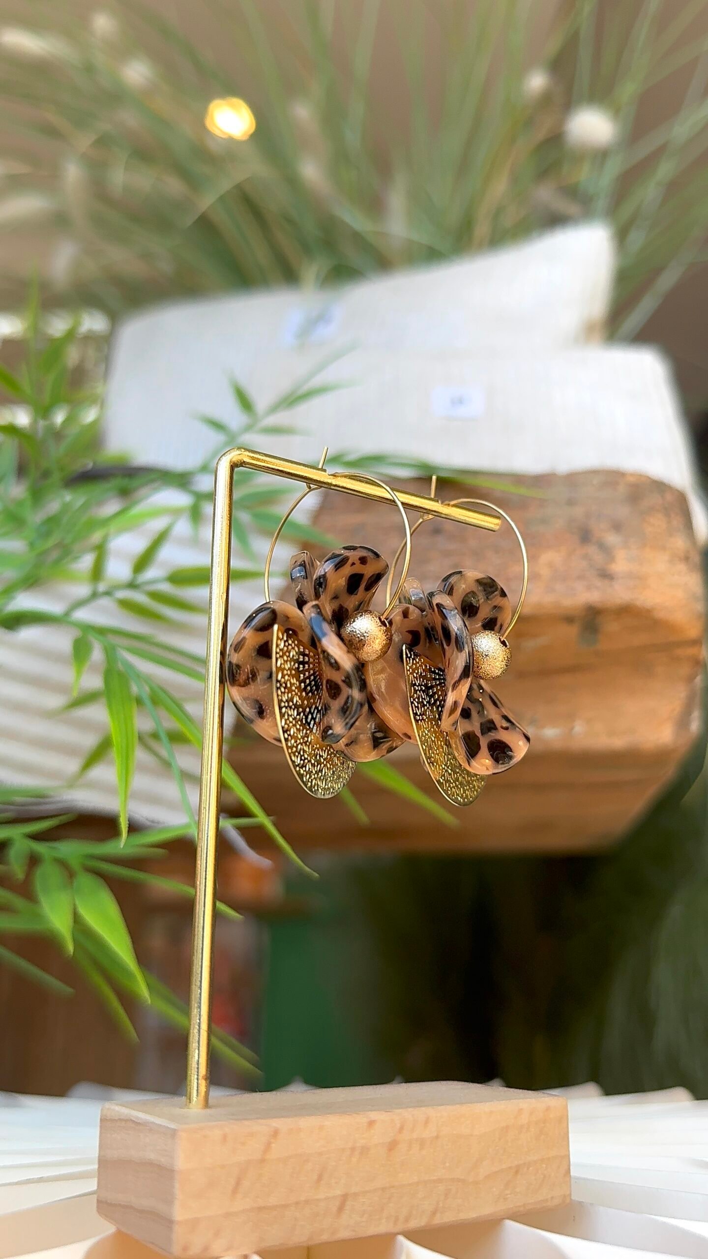 Boucles d'oreilles MIRIAM beige, noir