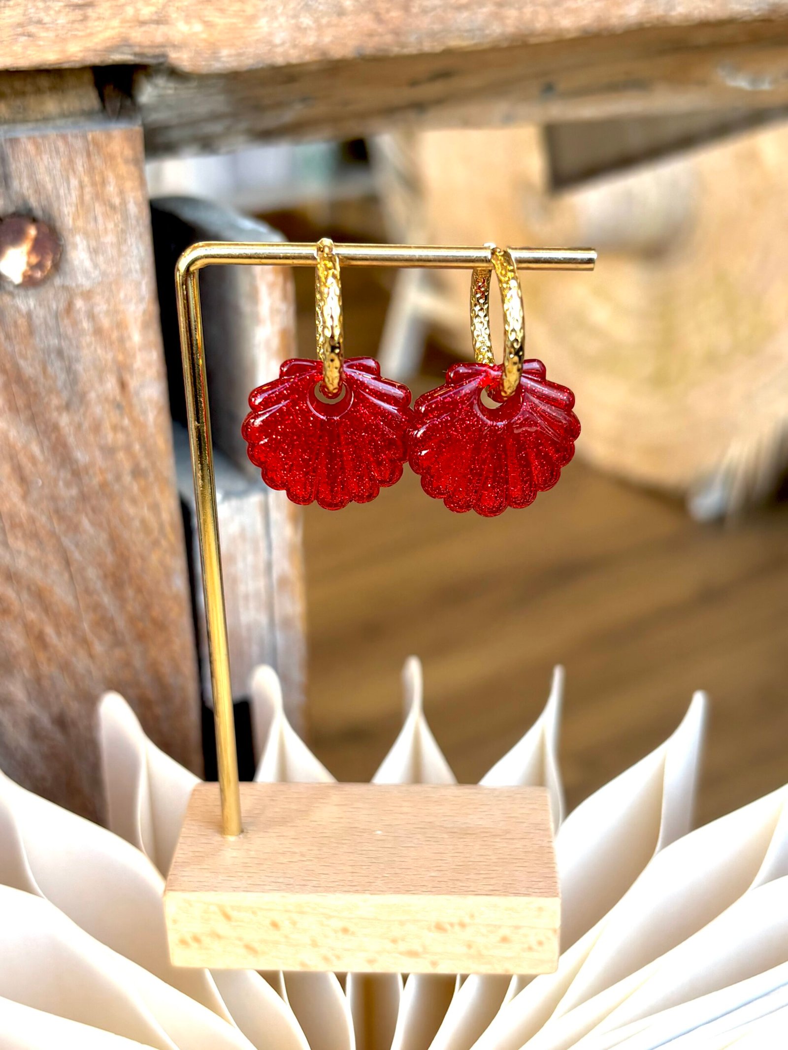 Boucles d'oreilles ARIEL rouge à paillettes