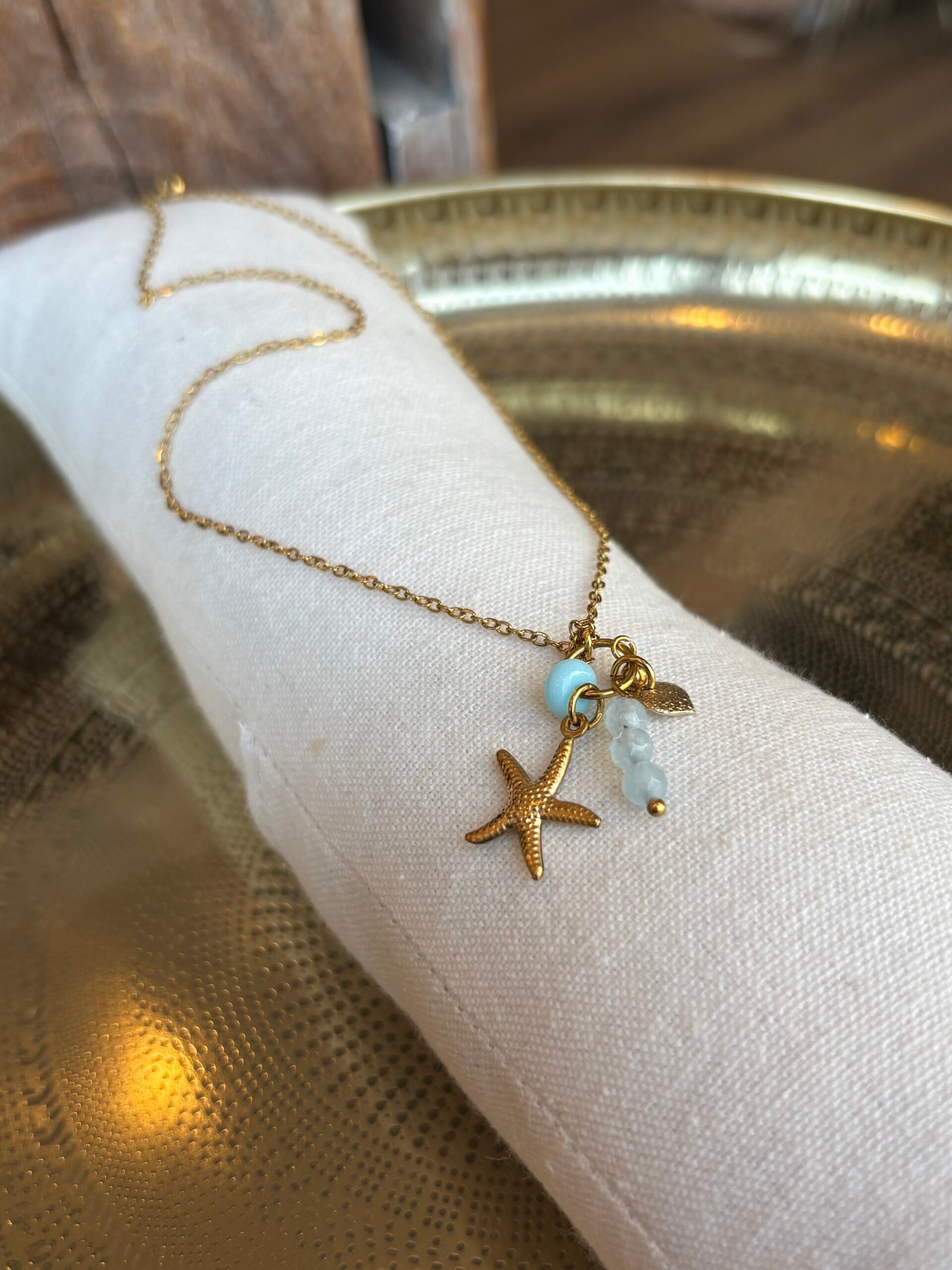 Collier CECILIA bleu ciel