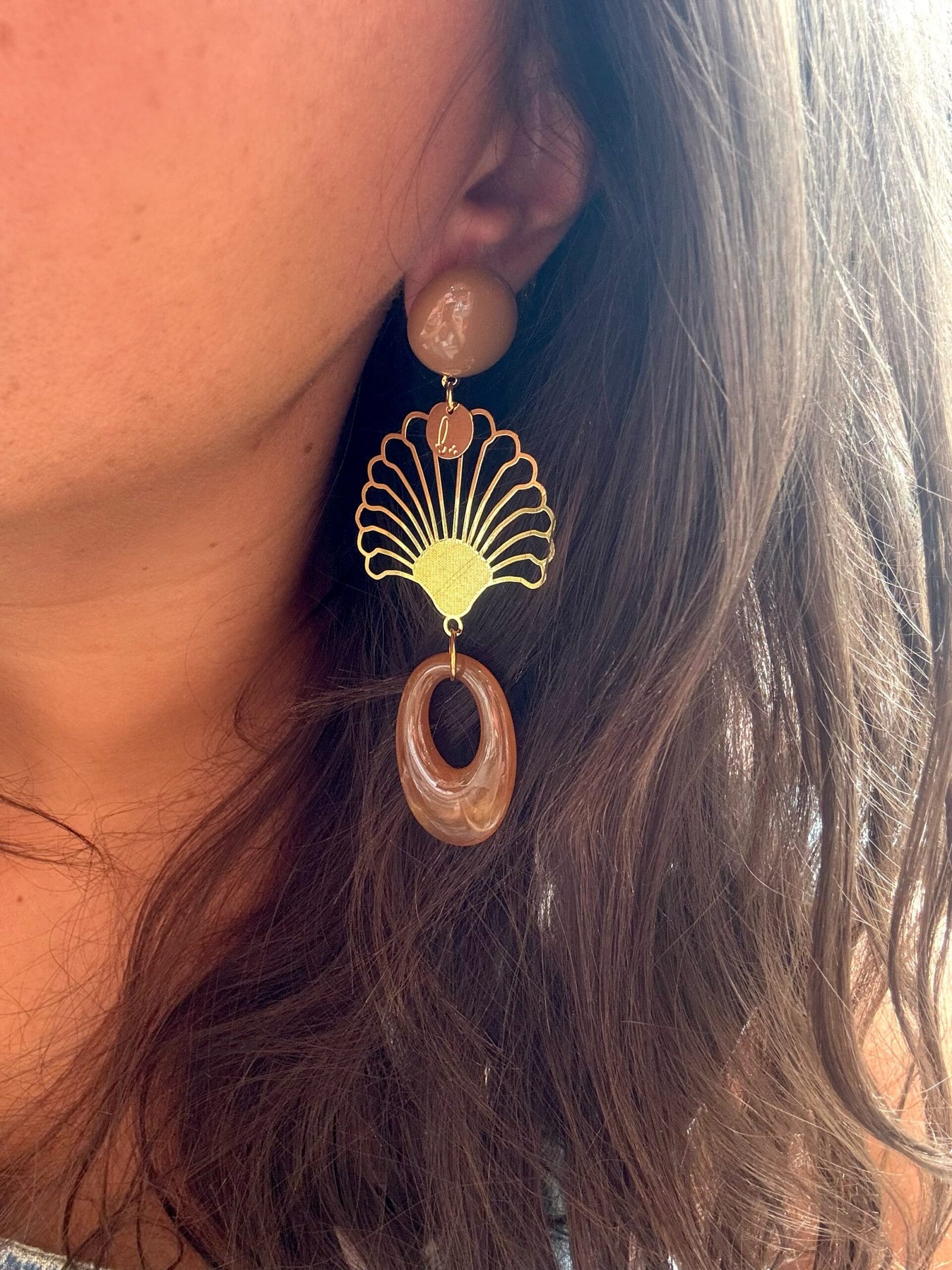 Boucles d'oreilles BRIDGET marron – Image 2