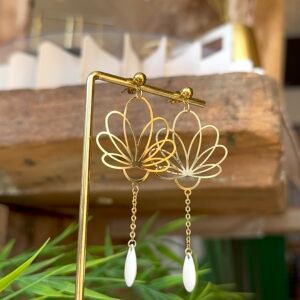 Boucles d'oreilles FLORA blanc