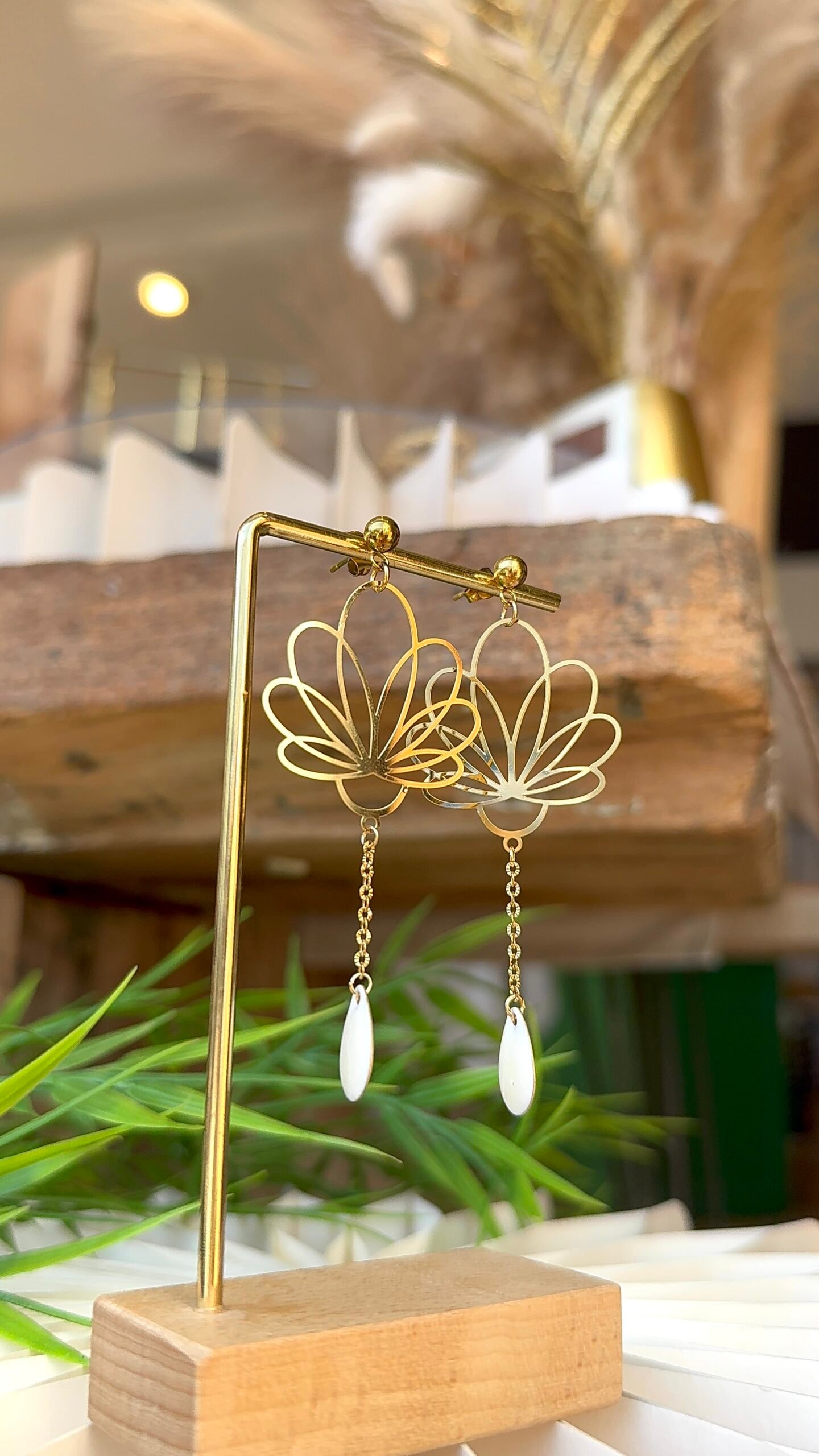 Boucles d'oreilles FLORA blanc