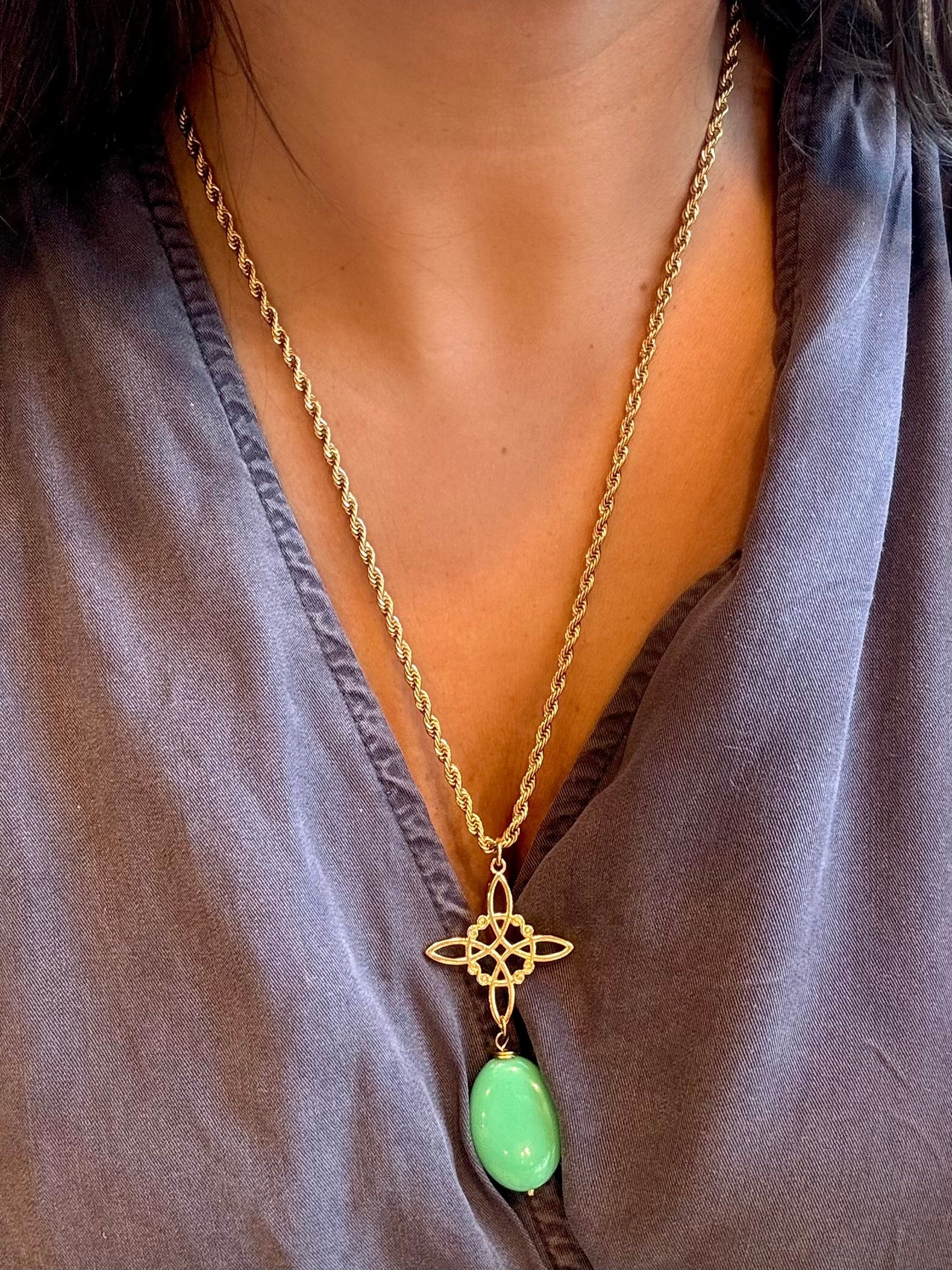 Collier long vert